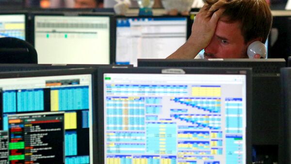 Traders from BGC, a global brokerage company in London's Canary Wharf financial centre react as European stock markets open early June 24, 2016 after Britain voted to leave the European Union in the EU BREXIT referendum. - Sputnik International