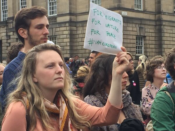 Pro-EU rallies held throughout Scotland as rest of the UK votes for Brexit Pro-EU rallies held throughout Scotland as rest of the UK votes for Brexit - Sputnik International