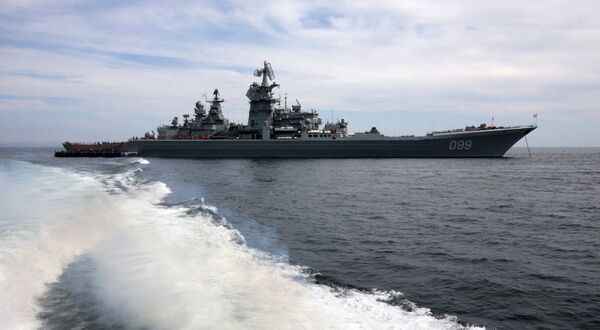 The heavy nuclear-powered GM cruiser Peter the Great of the Arctic fleet seen in the Pacific fleet vessels' sortie for combat training - Sputnik International