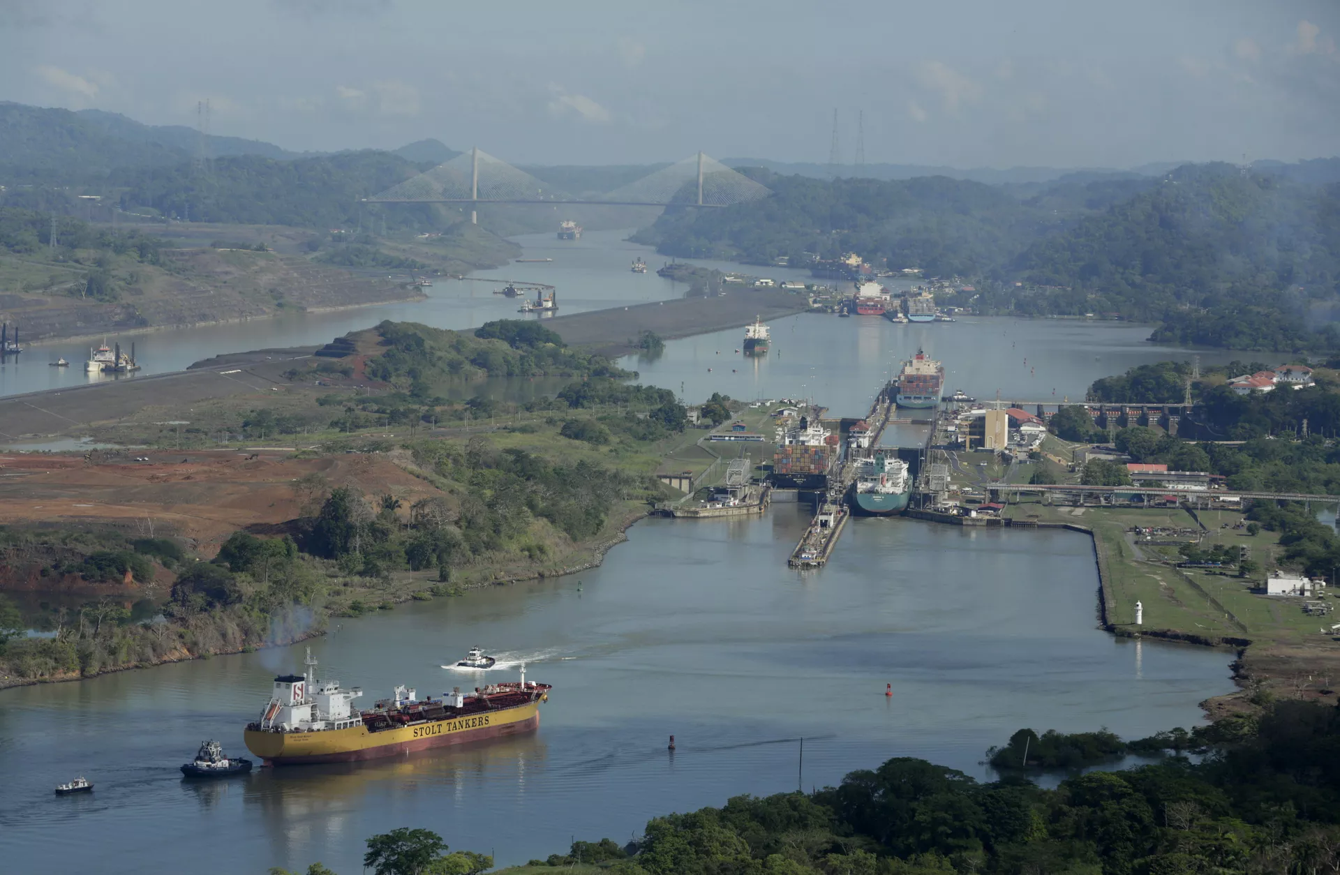 In this May 11, 2016 file photo, ships transit through the Panama Canal near Panama City - Sputnik International, 1920, 30.12.2024