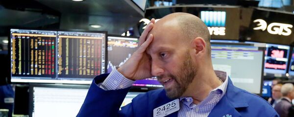 Specialist Meric Greenbaum works at his post on the floor of the New York Stock Exchange, Friday, June 24, 2016. U.S. stocks are plunging in early trading after Britons voted to leave the European Union. Specialist Meric Greenbaum works at his post on the floor of the New York Stock Exchange, Friday, June 24, 2016. U.S. stocks are plunging in early trading after Britons voted to leave the European Union. - Sputnik International