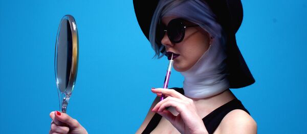 UnEdit exhibition on impact of social media on body image UnEdit exhibition on impact of social media on body image - Sputnik International