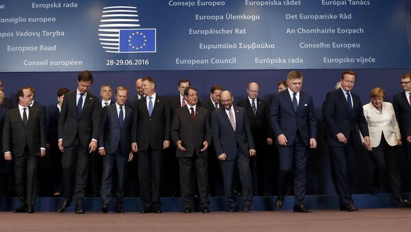 European Union leaders leaves after a family photo during at the EU Summit in Brussels, Belgium, June 28, 2016 - Sputnik International