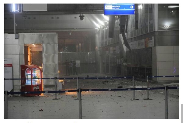 A view of the entrance of the Ataturk international airport after two suicide bombers opened fire before blowing themselves up at the entrance, in Istanbul, Turkey June 28, 2016.  - Sputnik International