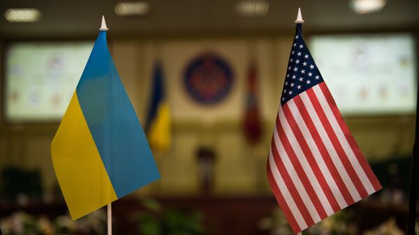United States and Ukraine flags - Sputnik International