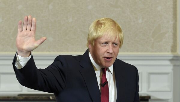 Vote Leave campaign leader, Boris Johnson, waves as he finishes delivering his speech in London, Britain June 30, 2016. - Sputnik International