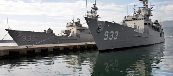 Two Taiwan Navy Knox-class frigates prepare to embark from Taiwan's eastern coastal port of Suao. Two Taiwan Navy Knox-class frigates prepare to embark from Taiwan's eastern coastal port of Suao. - Sputnik International