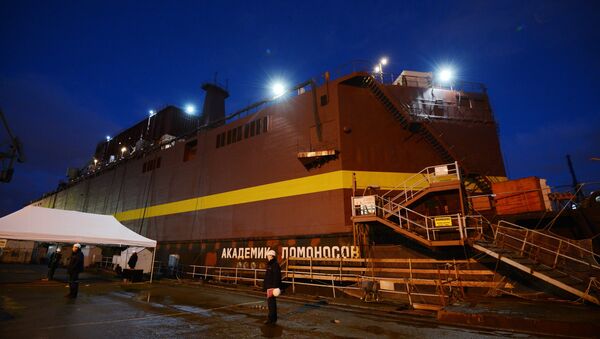 The Academician Lomonosov floating power unit seen in the Baltiysky Zavod shipyard, St.Petersburg. (File) - Sputnik International