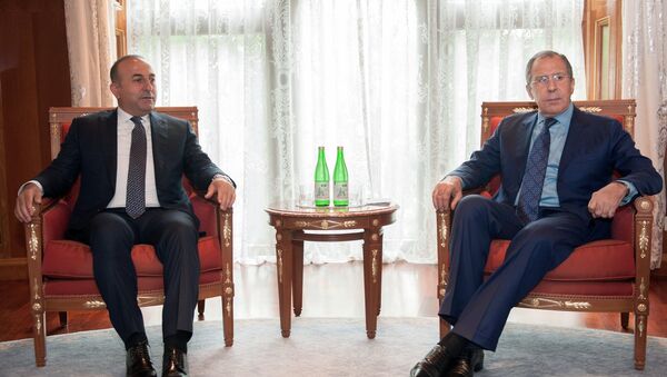 Russian Foreign Minister Sergei Lavrov, right, and Turkish Foreign Minister Mevlut Cavusoglu (File) - Sputnik International