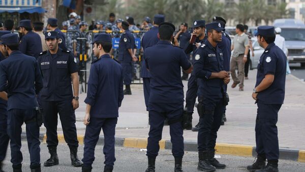 Kuwaiti police stand guard in the al-Safat square in Kuwait (File) - Sputnik International