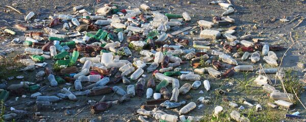 Plastic Trash Floating on the River, Water Pollution Plastic Trash Floating on the River, Water Pollution - Sputnik International