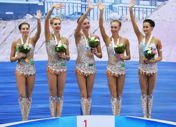 The Highlights of 2016 Rhythmic Gymnastics World Cup Series in Russia - Sputnik International