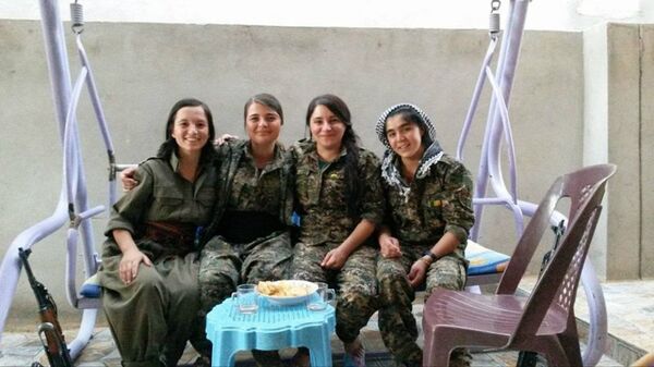 Yazidi female fighters Yazidi female fighters - Sputnik International