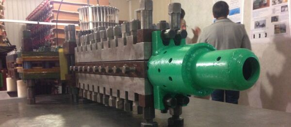 Russian scientists have successfully tested the country's first railgun, which relies on electromagnetic forces rather than explosives or propellant, according to RIA Novosti Russian scientists have successfully tested the country's first railgun, which relies on electromagnetic forces rather than explosives or propellant, according to RIA Novosti - Sputnik International