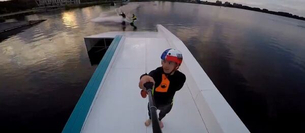 Selfie Stick Incident - Sputnik International