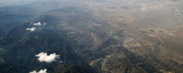 The San Andreas Fault runs west-northwest toward the Big Bend where it turns northwest beyond the pinched far west end of the Mojave Desert - Sputnik International