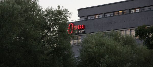 American regulators said 'no' to China buying the Norwegian internet browser company Opera Software to prevent Beijing from gaining clout in the market, competitive intelligence expert Yevgeny Yushchyuk told Sputnik - Sputnik International