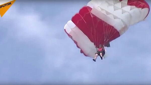 40th Military Parachuting Games Kick Off in Russia - Sputnik International
