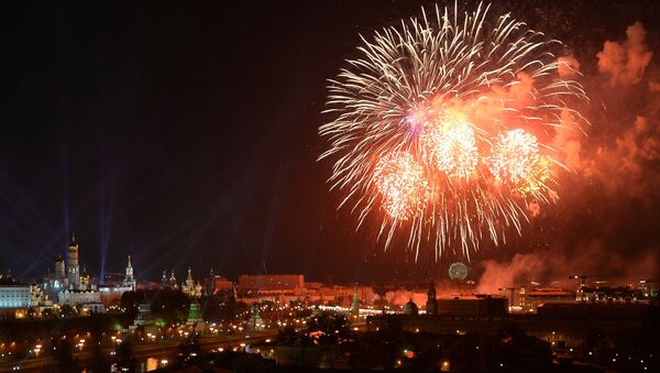 Fireworks to mark 70th anniversary of Victory in 1941-1945 Great Patriotic War - Sputnik International