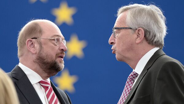 EU Commission Chief Jean-Claude Juncker and European Parliament President Martin Schulz - Sputnik International