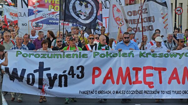 Rally in Warsaw on the anniversary of the Volyn Massacre  - Sputnik International