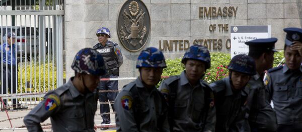 Myanmar police officers outside the U.S. Embassy in Yangon. (File) Myanmar police officers outside the U.S. Embassy in Yangon. (File) - Sputnik International