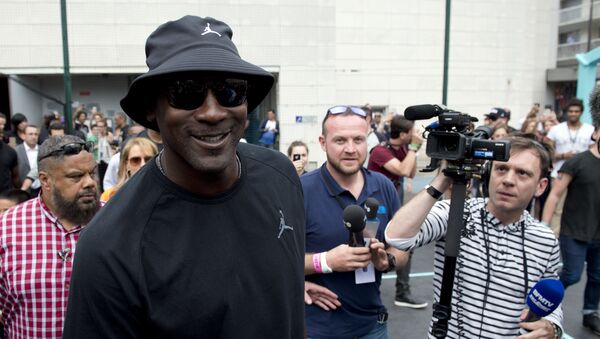 US former basketball player Michael Jordan arrives for the inauguration of a street basketball court in the Haies sports ground in Paris. (File) - Sputnik International