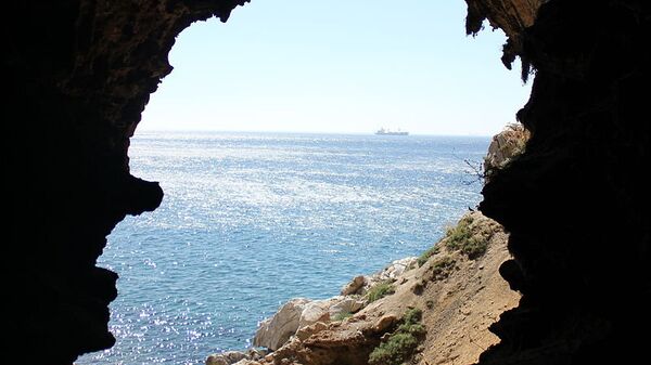 View from Gorham's Cave, Gibraltar. - Sputnik International