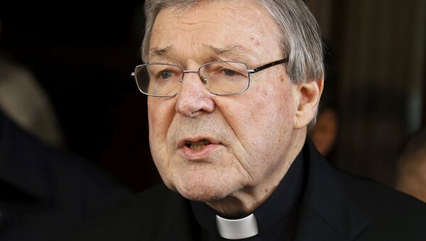 Australian Cardinal George Pell speaks to journalists at the end of a meeting with the sex abuse victims at the Quirinale hotel in Rome, Italy, March 3, 2016. - Sputnik International