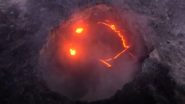 Say Cheese! Lava from Kilauea Volcano Will Make You Smile - Sputnik International