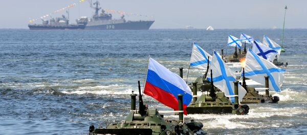 Russian amphibious vehicles drive in formation during a rehearsal for the Navy Day parade in the far eastern port of Vladivostok, Russia Russian amphibious vehicles drive in formation during a rehearsal for the Navy Day parade in the far eastern port of Vladivostok, Russia - Sputnik International