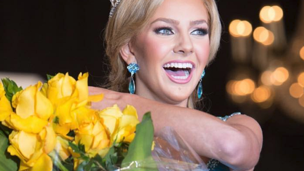 Miss Teen USA to Keep Her Crown Despite Scandals - Sputnik International