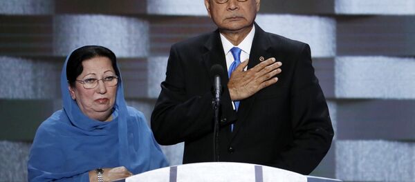 Khizr Khan, father of fallen US Army Capt. Humayun S. M. Khan and his wife Ghazala speak during the final day of the Democratic National Convention in Philadelphia , Thursday, July 28, 2016. Khizr Khan, father of fallen US Army Capt. Humayun S. M. Khan and his wife Ghazala speak during the final day of the Democratic National Convention in Philadelphia , Thursday, July 28, 2016. - Sputnik International