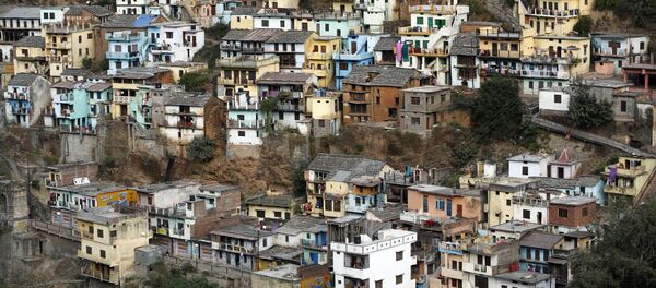 A view of the houses in Devprayag, Uttarakhand state, India A view of the houses in Devprayag, Uttarakhand state, India - Sputnik International
