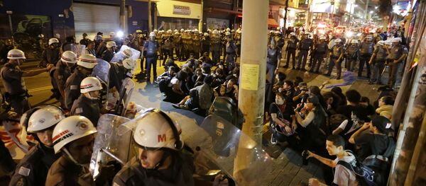 Police officers round up a group of protesters detained during a march against the money spent on the Rio's 2016 Summer Olympics and the interim Brazilian president Michel Temer in Sao Paulo, Brazil, Friday, Aug. 5, 2016 Police officers round up a group of protesters detained during a march against the money spent on the Rio's 2016 Summer Olympics and the interim Brazilian president Michel Temer in Sao Paulo, Brazil, Friday, Aug. 5, 2016 - Sputnik International