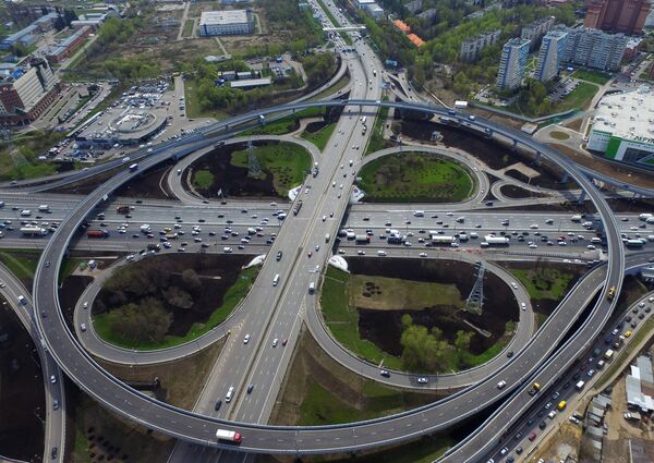 A cloverleaf interchange between the Moscow Ring Road and the Kashirskoye Motorway - Sputnik International