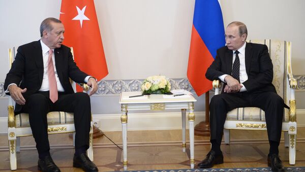 From right: Russian President Vladimir Putin meets with Turkish President Recep Tayyip Erdogan at the Constantine Palace - Sputnik International