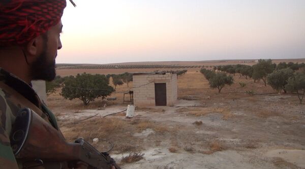 The moment of combustion of heavy equipment to Islamic state after Syrian shelling - Sputnik International