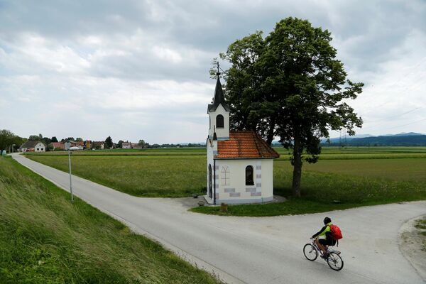 Balkan Route One Year On: ‘Miraculous Escape’ of Refugees (PHOTOS) - Sputnik International