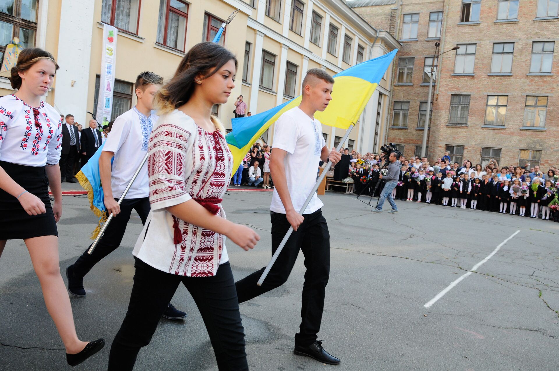School year begins in Ukraine - Sputnik International, 1920, 12.06.2022