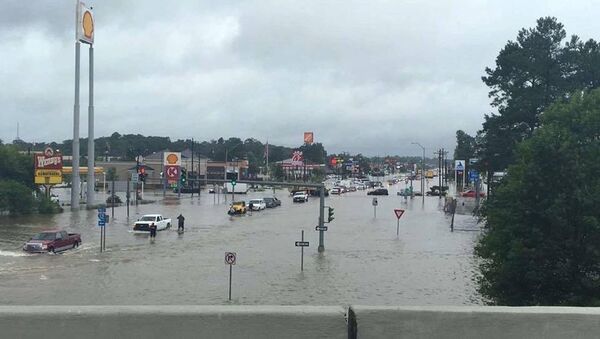 Floodwaters are seen on Range Road and I-12 in Denham Springs, Livingston Parish, Louisiana, U.S., August 13, 2016 - Sputnik International