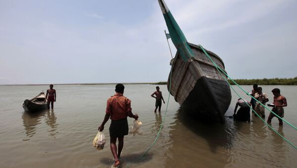 Bangladeshi fishermen (File) - Sputnik International