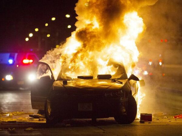 Riots Break Out in Milwaukee on Saturday August 13 Riots Break Out in Milwaukee on Saturday August 13 - Sputnik International