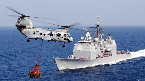 CH-46 Sea Knight assigned to Helicopter Combat Support Squadron Eight assigned to the fast combat support ship USS Detroit (File) - Sputnik International