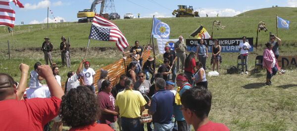 Lakota Activists and Supporters Protest Construction of the Dakota Access Pipeline in North Dakota - Sputnik International