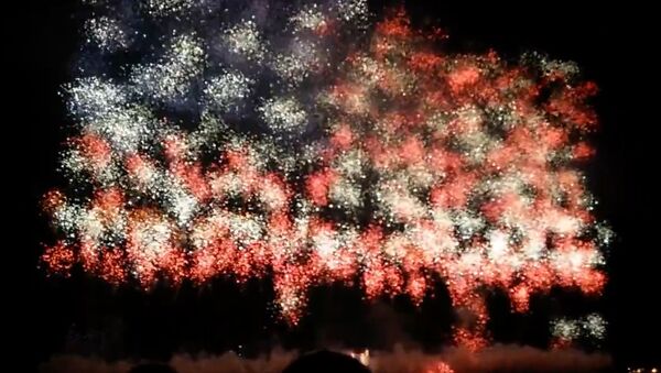 Fireworks Create American Flag - Sputnik International