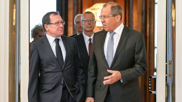 Russian Foreign Minister Sergei Lavrov, right, and Foreign Minister of New Zealand Murray McCully meet for talks in Moscow - Sputnik International