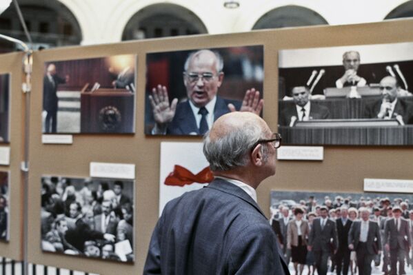 25th Anniversary of the USSR's Collapse: Perestroika in Pictures - Sputnik International