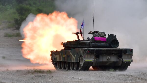 South Korea's K-1 tank fires during a joint military drill between US and South Korean Marines - Sputnik International
