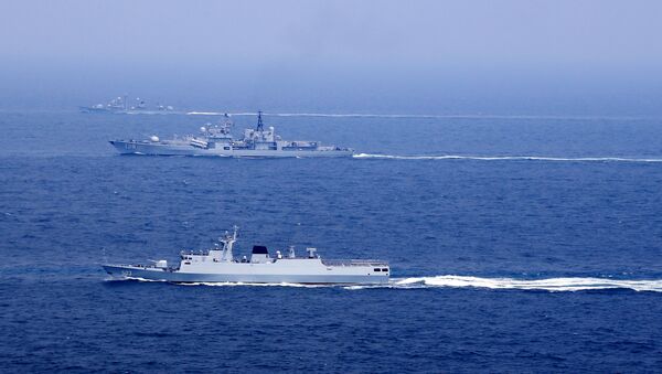 Chinese naval vessels participate in a drill on the East China Sea, China, August 1, 2016. Picture taken August 1, 2016 - Sputnik International